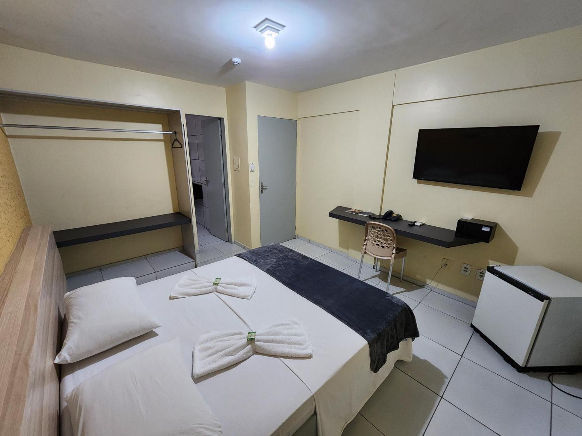 Jr Hotel — Photos 1